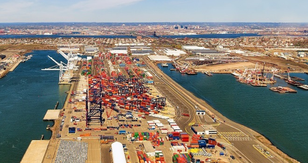 Cảng New York và New Jersey thu thêm phí mất cân bằng container 