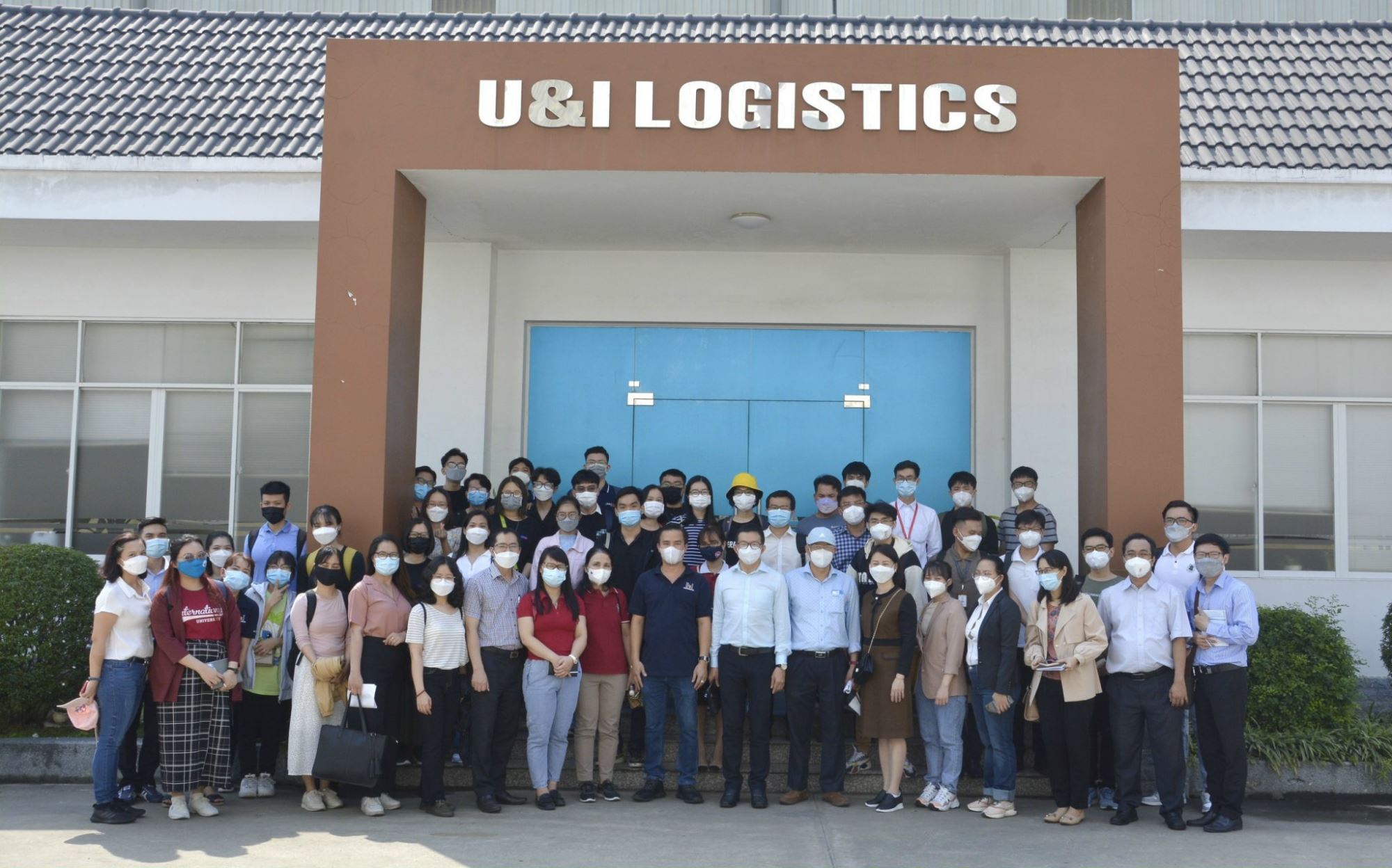 U&I Logistics hân hành đồng hành cùng VALOMA tổ chức chuyến tham quan khảo sát, học tập hệ thống kho bãi và trung tâm phân tại doanh nghiệp năm 2022 