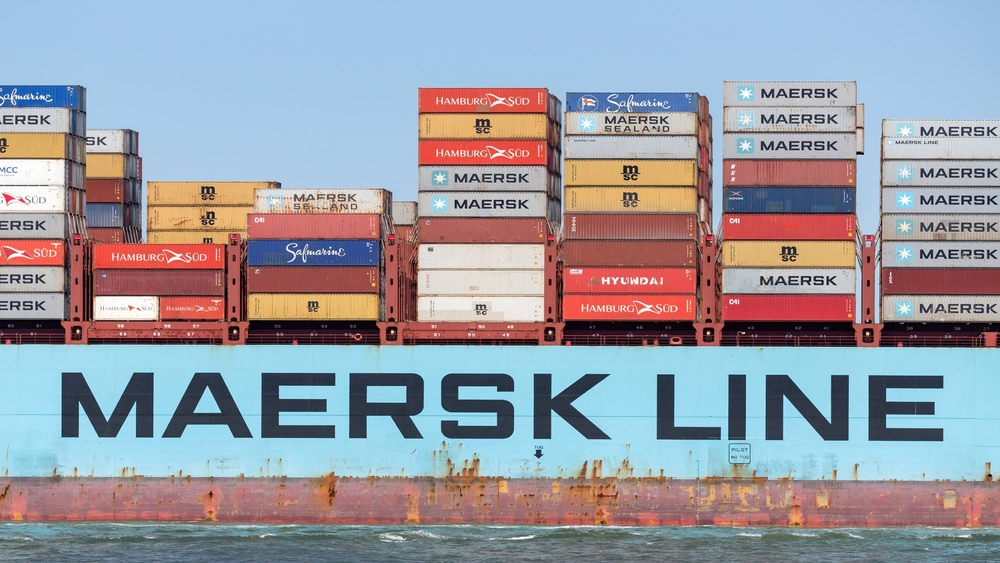 Maersk mua hai hãng thương mại điện tử