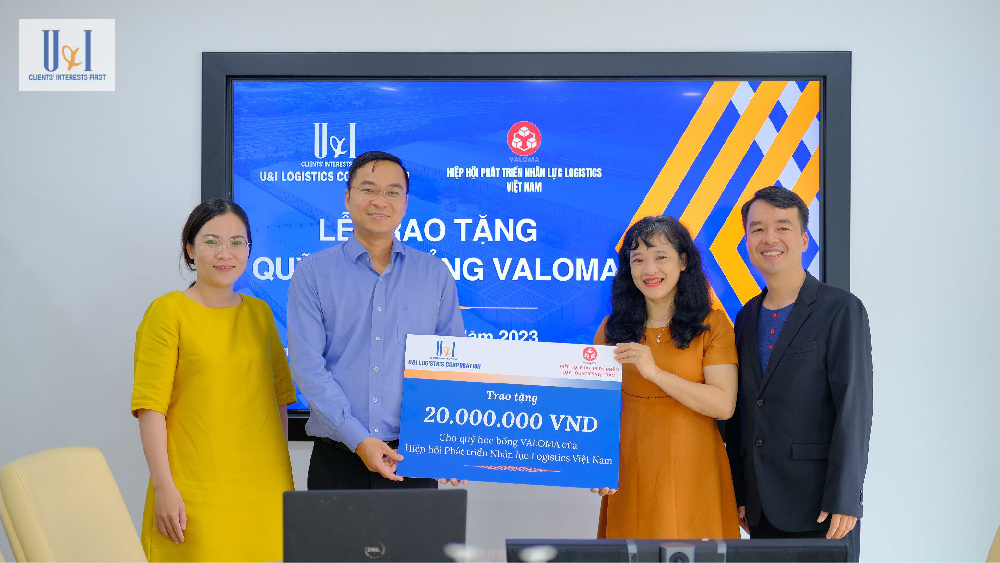 U&I Logistics contributes to the VALOMA Scholarship Fund - Lighting up the dream of training high-quality human resources for the logistics industry