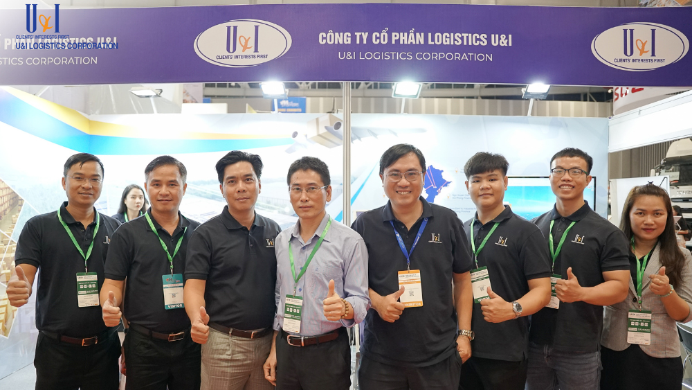 Gian hàng U&I Logistics thu hút đông đảo khách tham quan tại VILOG 2024 