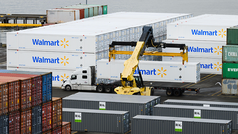 walmart-mo-rong-cung-cap-cac-dich-vu-van-chuyen-container