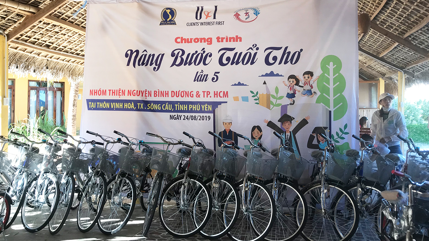 5th Charity Program - " Children of Vietnam " - U&I Logistics Corporation